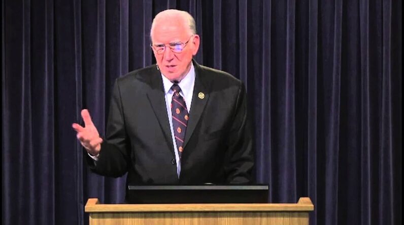 Chuck Missler outlines the book of Revelation